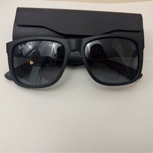 Ray-Ban Black Sunglasses